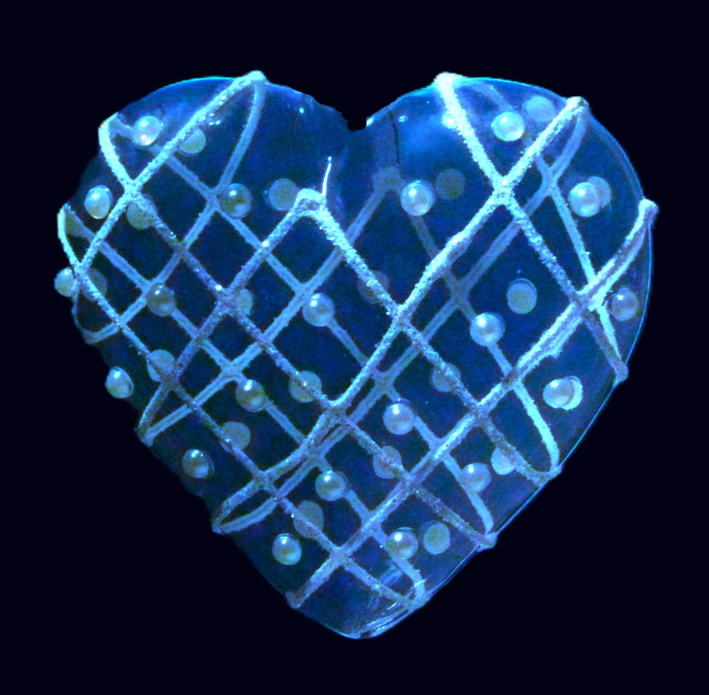 Ein Herz, in blau mit einer Gitterstruktur